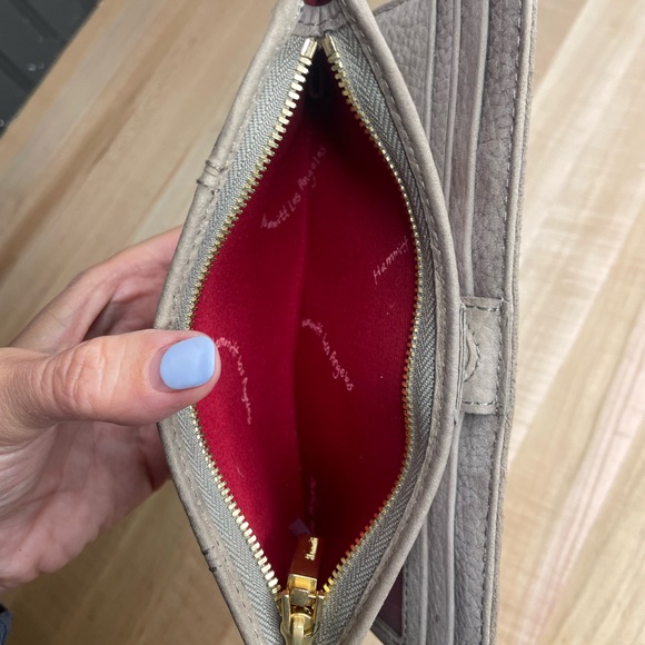 Hammitt 110 North Bifold Gray Natural Leather Wallet w/Gold Hardware - Picture 8 of 8